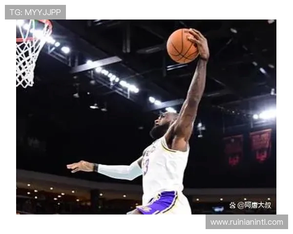 2018年10月10日湖人与勇士的激烈对决回顾与精彩瞬间分析